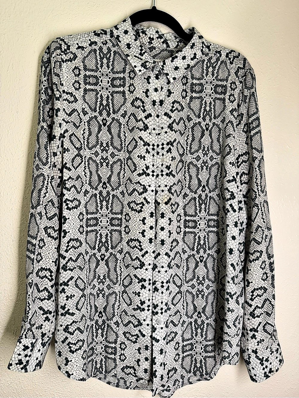 Equipment Snake Print Button Down Shirt in Gray & White Like New